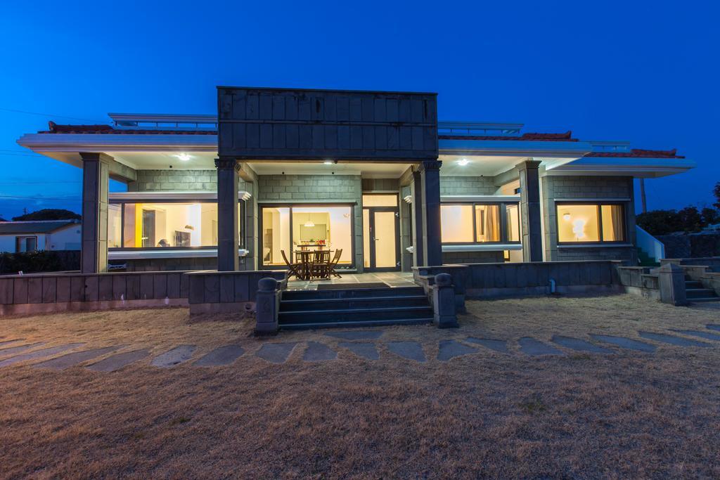 We & Me Villa Seogwipo Exterior photo